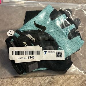 NEW Atercel Half Finger Workout Glove Size Large Color Aqua Blue/Green Unisex